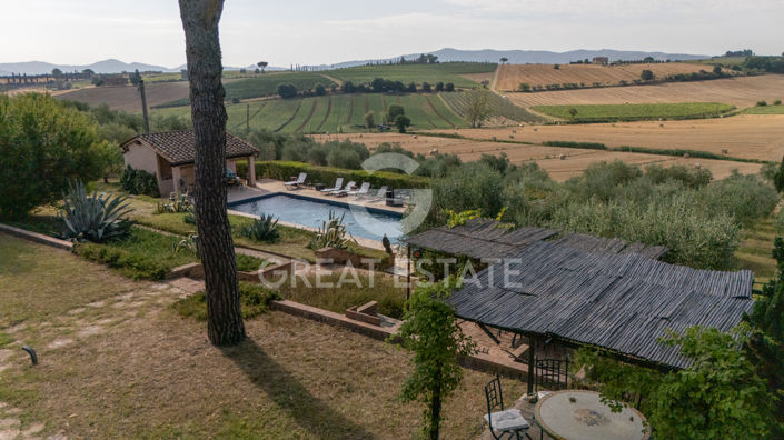 Image No.17-9 Bed Country House for sale