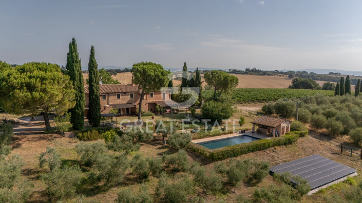 Image No.18-9 Bed Country House for sale