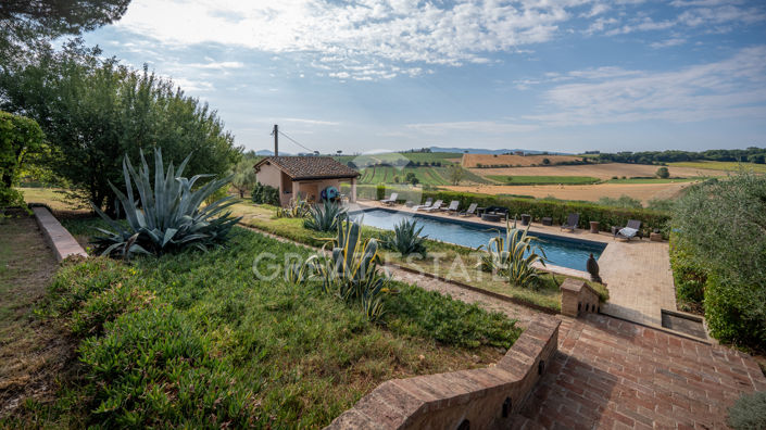 Image No.21-9 Bed Country House for sale