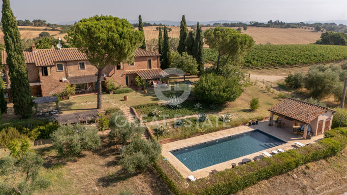 Image No.23-9 Bed Country House for sale