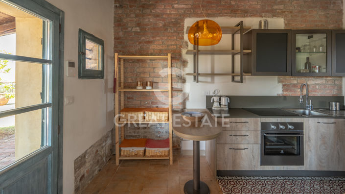 Image No.6-9 Bed Country House for sale