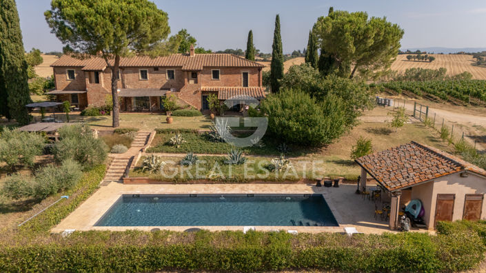 Image No.8-9 Bed Country House for sale