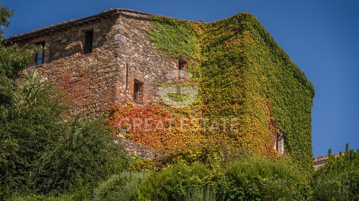 Image No.15-6 Bed Country House for sale