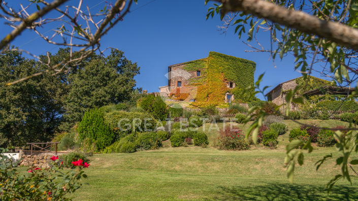 Image No.19-6 Bed Country House for sale