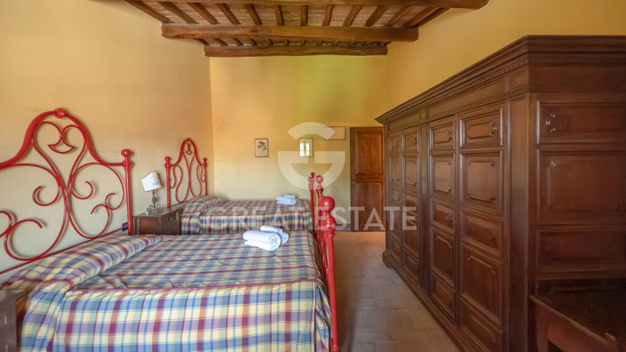 Image No.44-6 Bed Country House for sale