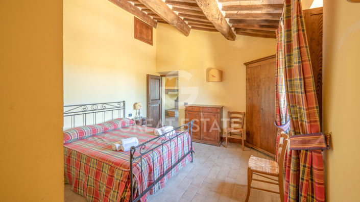 Image No.46-6 Bed Country House for sale