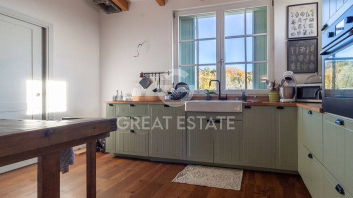 Image No.21-3 Bed Country House for sale