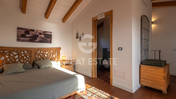 Image No.28-3 Bed Country House for sale