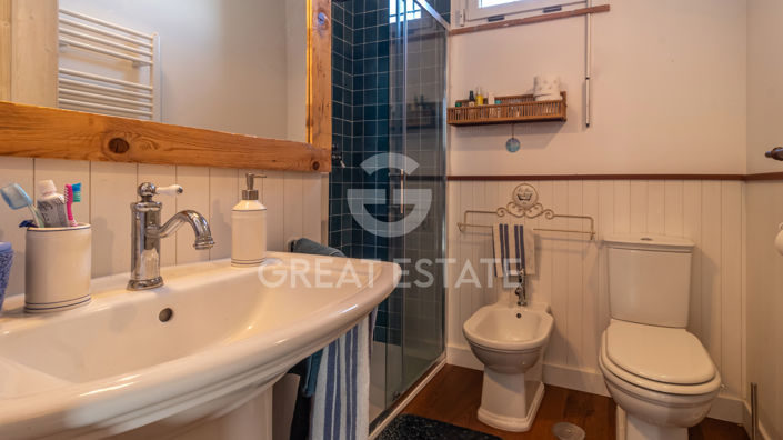 Image No.37-3 Bed Country House for sale