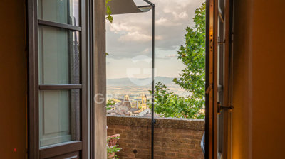 vendesi-appartamento-in-toscana-siena-montepu