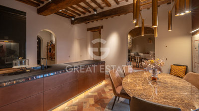 vendesi-appartamento-in-toscana-siena-montepu