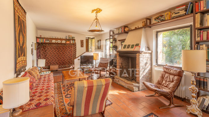 Image No.3-3 Bed Country House for sale