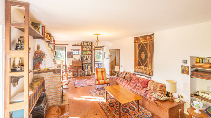 Image No.35-3 Bed Country House for sale