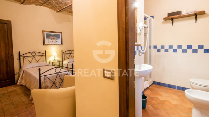 Image No.42-12 Bed Country House for sale