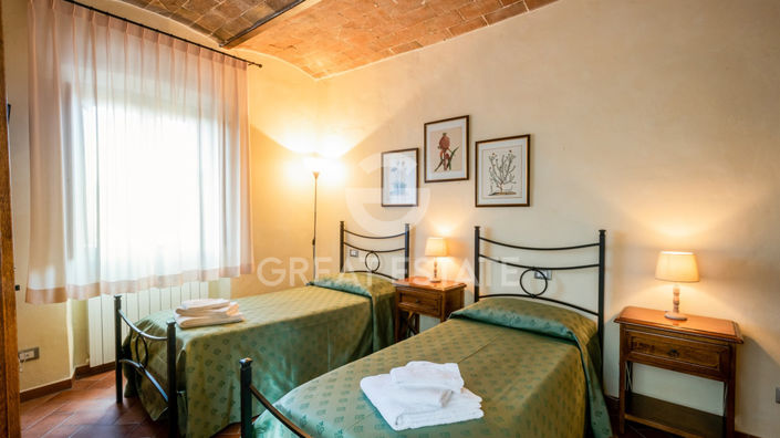 Image No.43-12 Bed Country House for sale