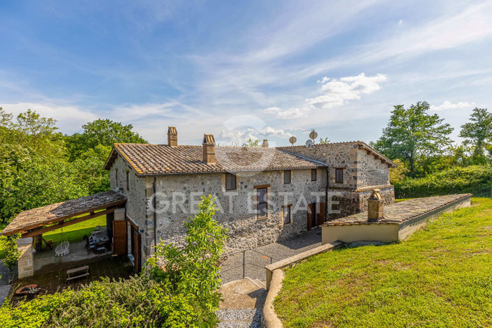 Image No.12-5 Bed Country House for sale