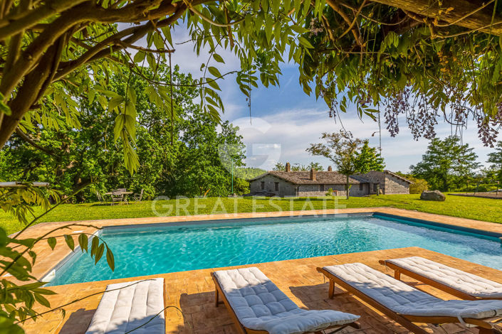 Image No.4-5 Bed Country House for sale