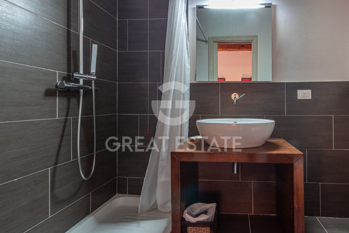 Image No.42-5 Bed Country House for sale