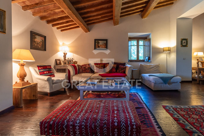 Image No.45-5 Bed Country House for sale