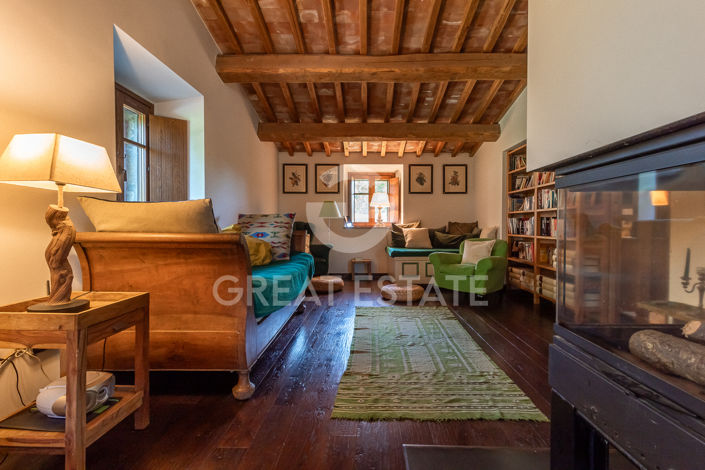 Image No.48-5 Bed Country House for sale