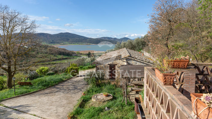 Image No.19-12 Bed Country House for sale