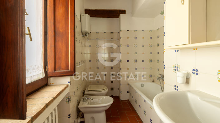 Image No.30-12 Bed Country House for sale