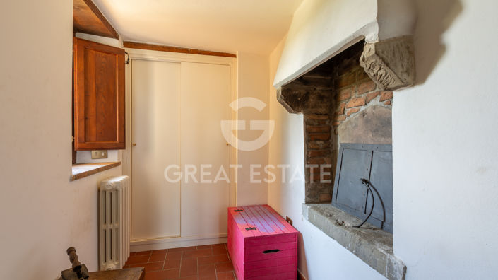 Image No.37-12 Bed Country House for sale