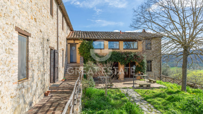 Image No.10-12 Bed Country House for sale