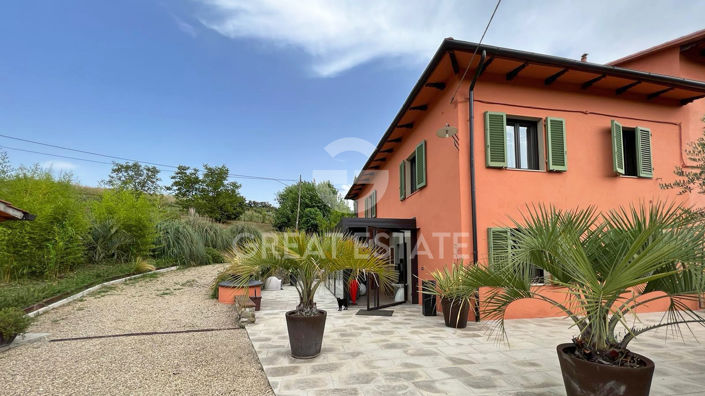 Image No.3-3 Bed Country House for sale