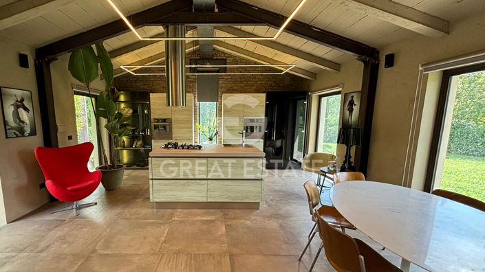 Image No.40-3 Bed Country House for sale