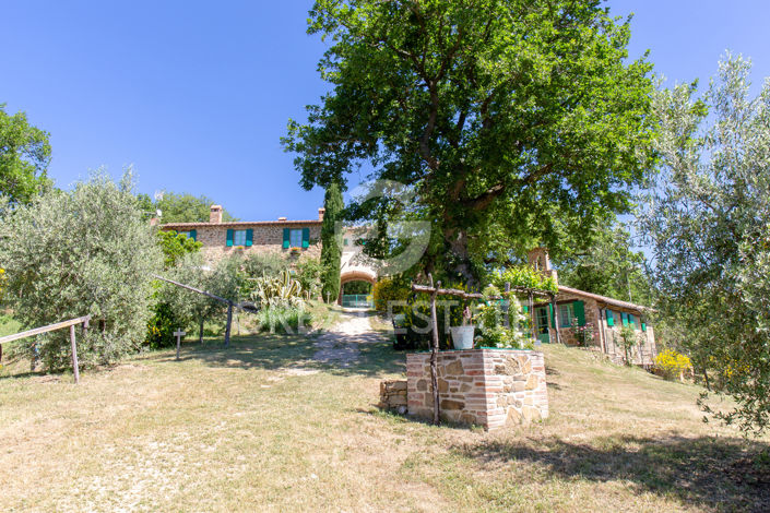 Image No.22-6 Bed Country House for sale