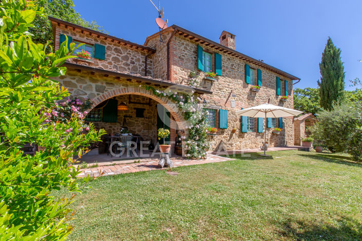 Image No.9-6 Bed Country House for sale