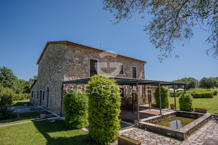 Image No.12-6 Bed Country House for sale