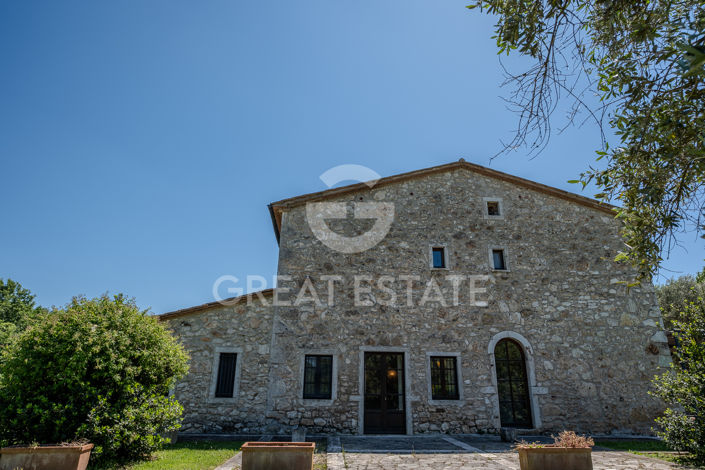 Image No.14-6 Bed Country House for sale