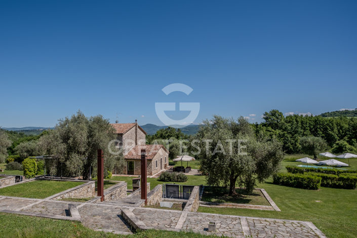 Image No.22-6 Bed Country House for sale