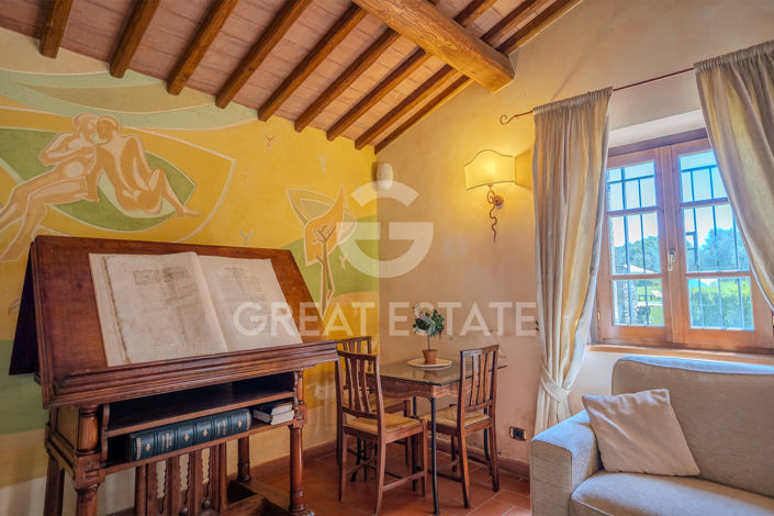 Image No.27-6 Bed Country House for sale