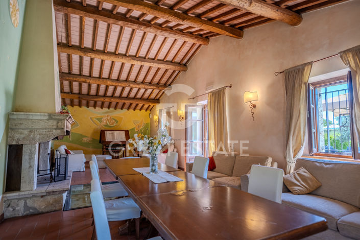 Image No.5-6 Bed Country House for sale