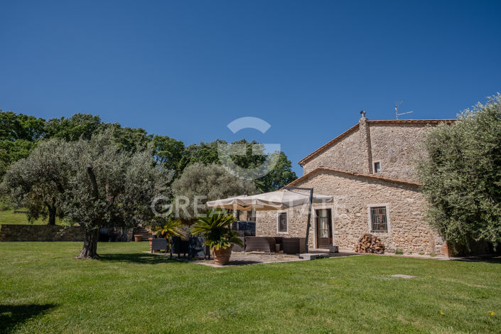 Image No.7-6 Bed Country House for sale