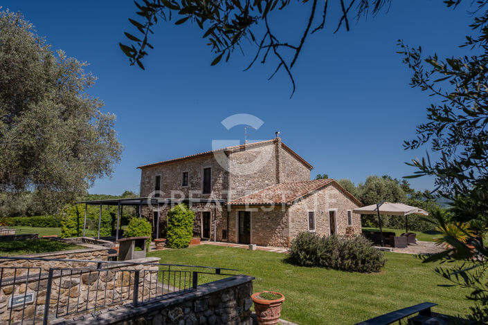 Image No.9-6 Bed Country House for sale