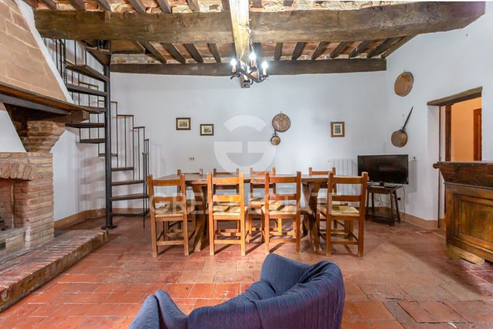 Image No.31-24 Bed Country House for sale