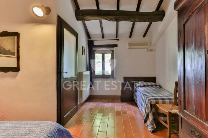 Image No.46-24 Bed Country House for sale