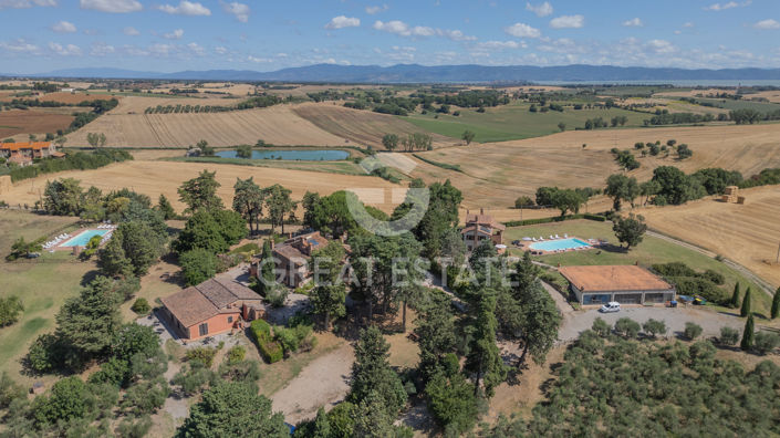 Image No.7-24 Bed Country House for sale