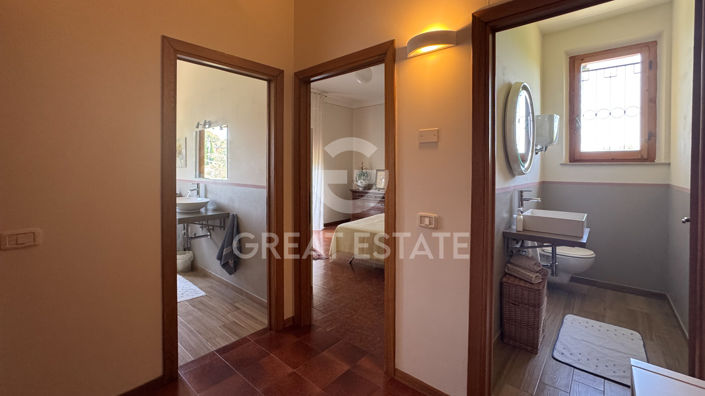 Image No.29-6 Bed Villa for sale