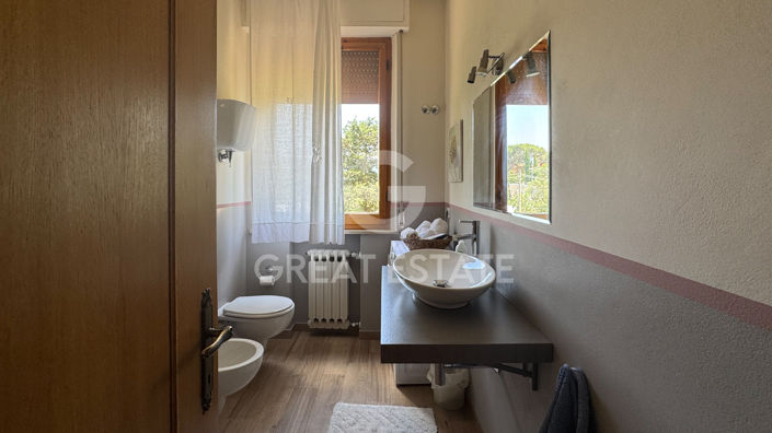 Image No.38-6 Bed Villa for sale