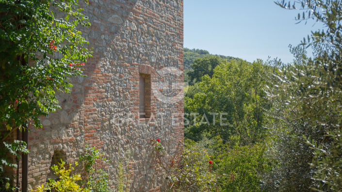 Image No.12-3 Bed Country House for sale