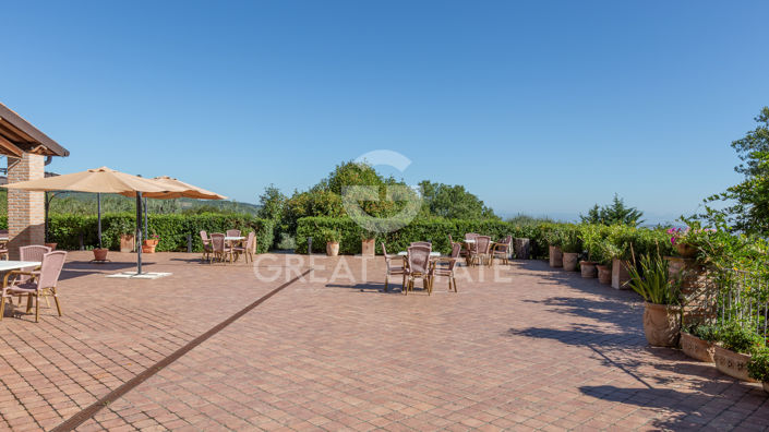 Image No.10-13 Bed Country House for sale