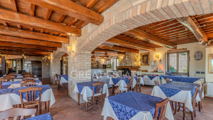 Image No.2-13 Bed Country House for sale