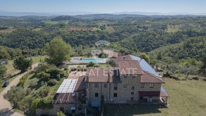 Image No.39-13 Bed Country House for sale