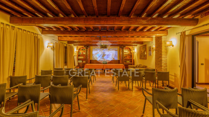 Image No.44-13 Bed Country House for sale