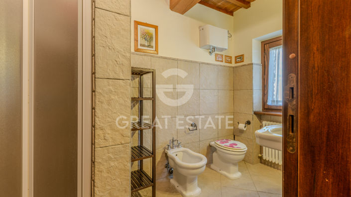 Image No.51-13 Bed Country House for sale